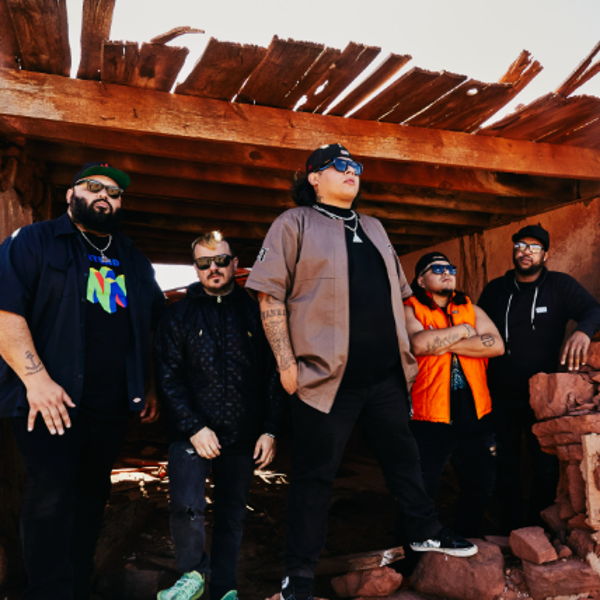  Giovannie & The Hired Guns