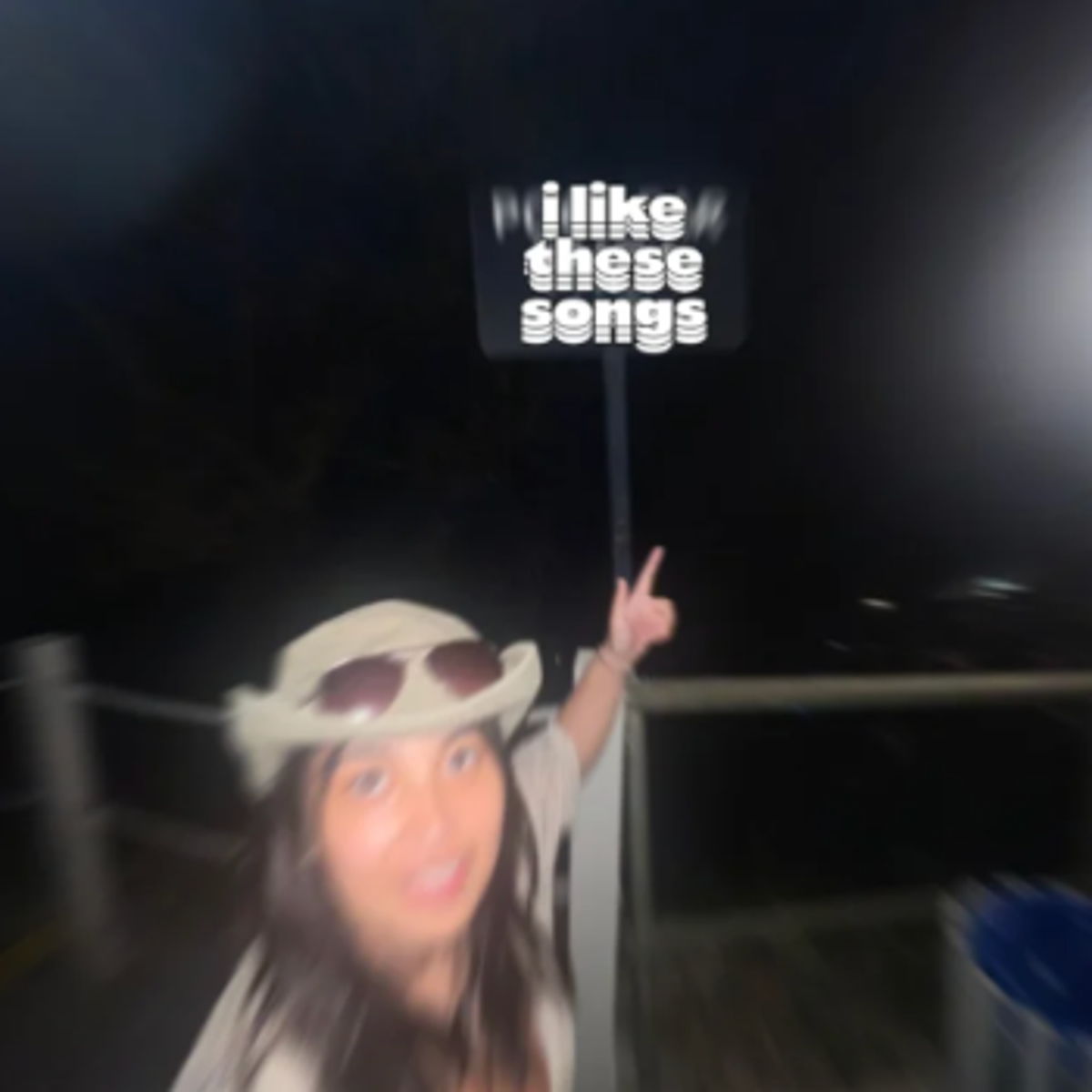 Thea's Juicy Bangers